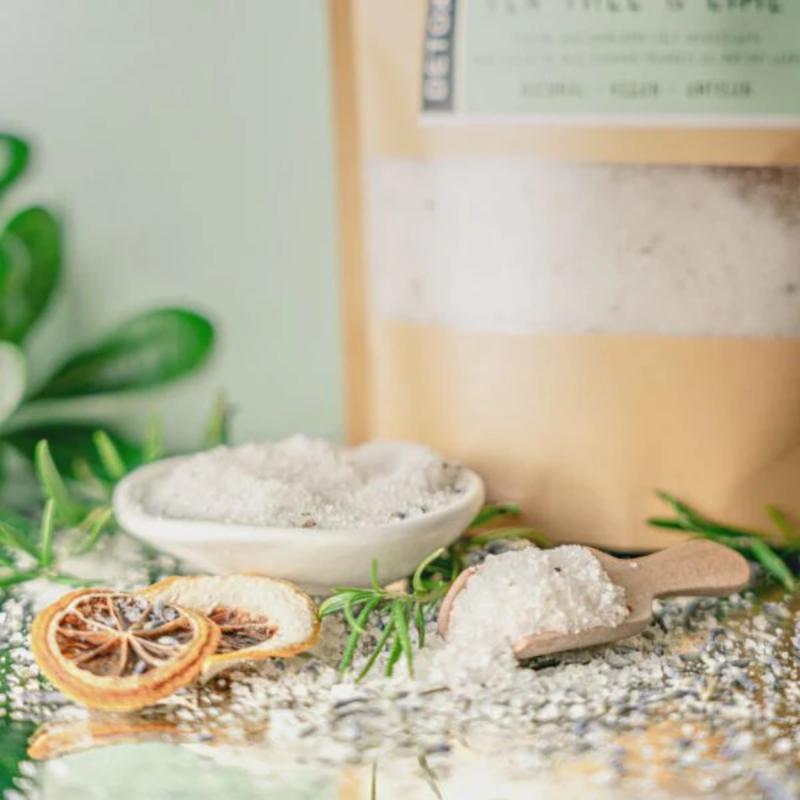 Himalaya badesalt med te-træ, lime og kæmpenatlysolie